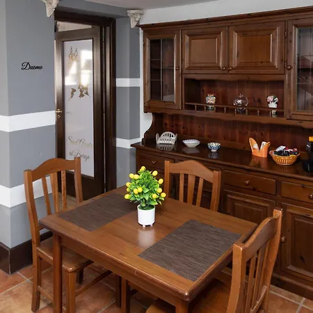Guest house Sant'agata Al Borgo 4*